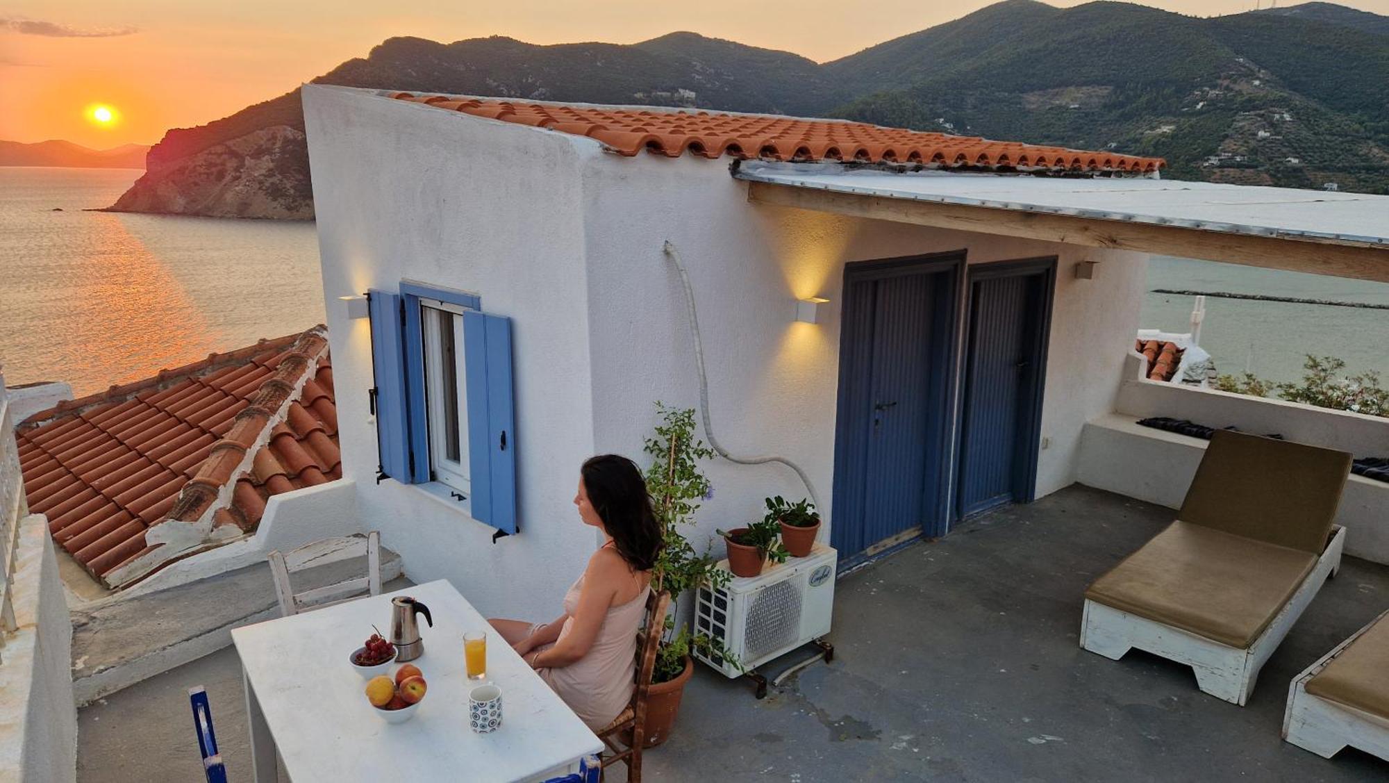 Peppermint Bay Villa Skopelos Town Bagian luar foto